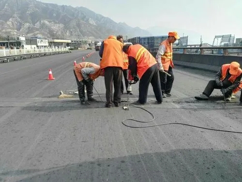 沾益道路桥梁病害治理